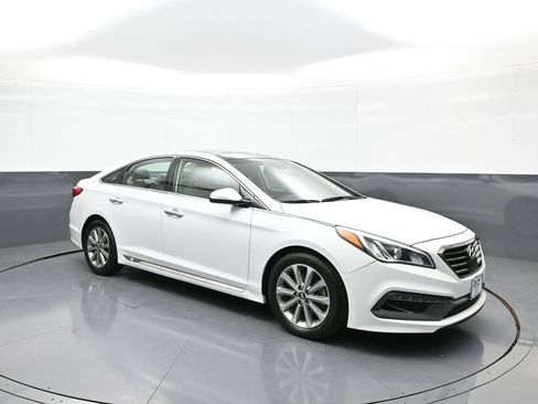 Used 2016 Hyundai Sonata Limited w/ Option Group 04 image 4