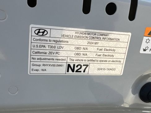 Used 2024 Hyundai Ioniq 5 SE RWD image 10