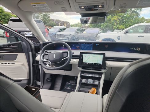 New 2026 Lincoln Nautilus Premier image 22