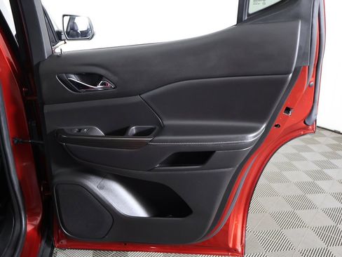 Used 2021 GMC Acadia SLT w/ Elevation Edition image 32