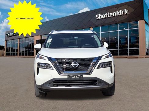 Used 2023 Nissan Rogue SL w/ SL Premium Package image 5
