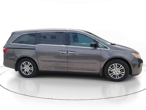 Used 2011 Honda Odyssey EX-L image 4