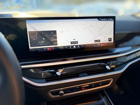 Certified 2025 BMW X5 xDrive40i w/ Parking Assistance Package image 19