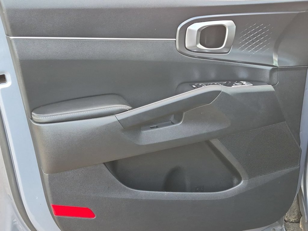 Certified 2024 Kia Sorento S w/ Panoramic Sunroof Package FWD image 23