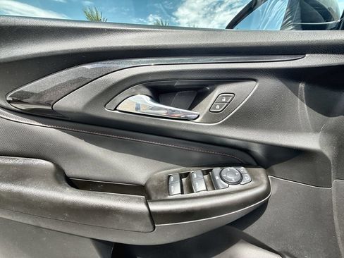 Used 2023 Chevrolet TrailBlazer RS w/ Convenience Package FWD image 13