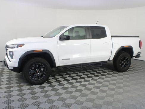 Used 2024 GMC Canyon Elevation image 2