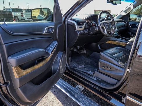 Used 2017 GMC Yukon XL Denali w/ Open Road Package image 29