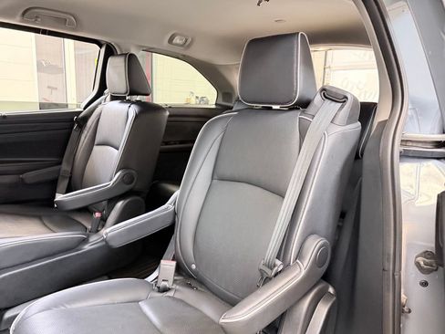 Used 2023 Honda Odyssey Elite image 22
