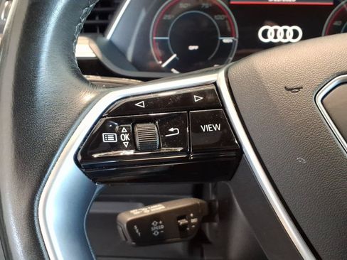 Used 2023 Audi e-tron Premium Plus w/ Premium Plus Package AWD/4WD image 14
