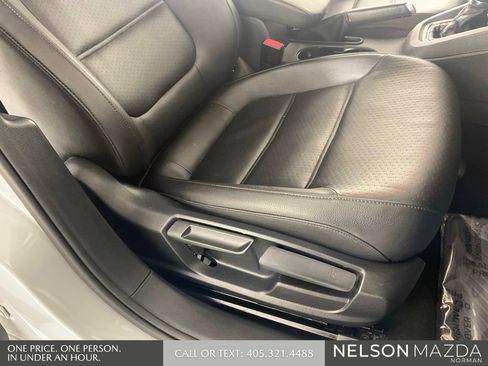 Used 2017 Volkswagen Jetta SE FWD image 28