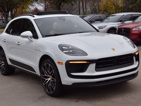 Used 2023 Porsche Macan S image 4