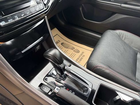 Used 2017 Honda Accord Sport Special Edition image 14