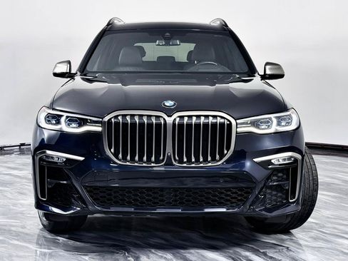 Used 2022 BMW X7 M50i w/ Cold Weather Package AWD/4WD image 7