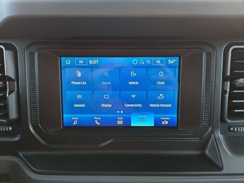 Used 2022 Ford Bronco Big Bend image 25