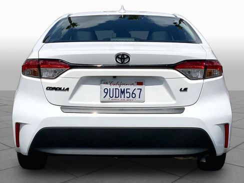 Used 2025 Toyota Corolla LE FWD image 4