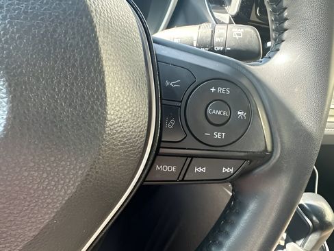 Used 2022 Toyota Corolla SE FWD image 17