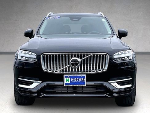 Used 2025 Volvo XC90 T8 Ultra w/ Lounge Package image 2