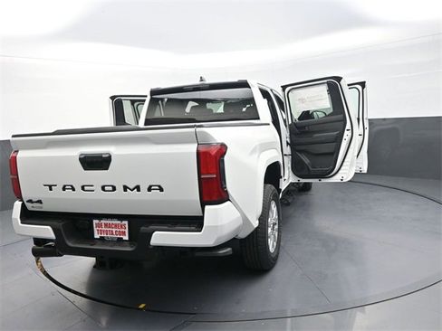 New 2026 Toyota Tacoma SR5 image 40
