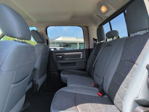 Used 2019 RAM 1500 Big Horn image 19