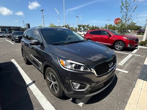 Used 2017 Kia Sorento EX w/ EX Advanced Touring Package FWD image 1