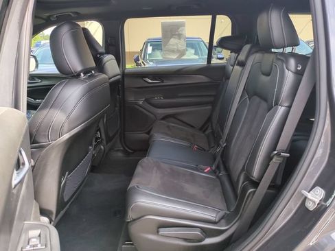 Used 2023 Jeep Grand Cherokee L Laredo AWD/4WD image 12