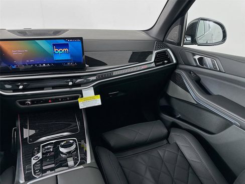 New 2026 BMW X5 xDrive50e w/ Executive Package image 24
