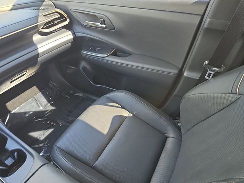 Used 2023 Toyota Crown image 13