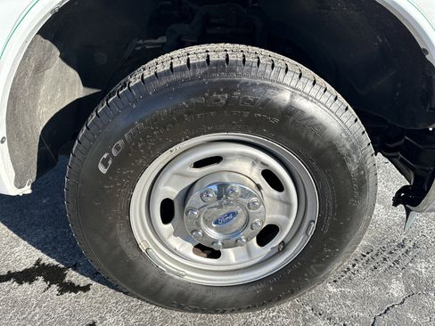 Used 2015 Ford F250 XL w/ XL Value Package image 12