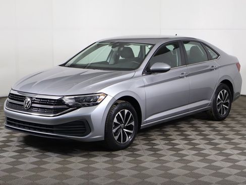 Used 2023 Volkswagen Jetta S w/ IQ.Drive Package image 7