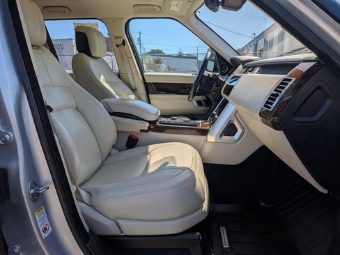 Used 2020 Land Rover Range Rover HSE AWD/4WD image 7
