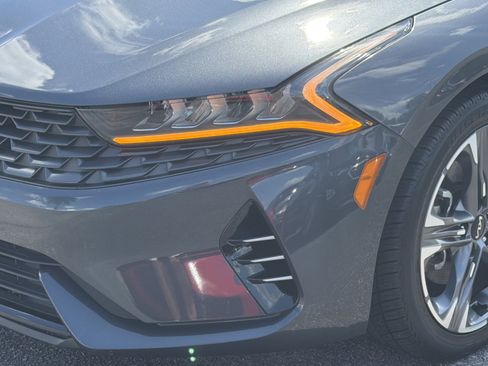Used 2022 Kia K5 EX FWD image 8