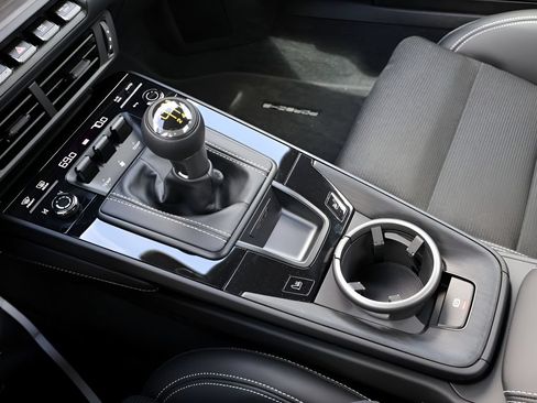 Certified 2026 Porsche 911 GT3 RWD image 24