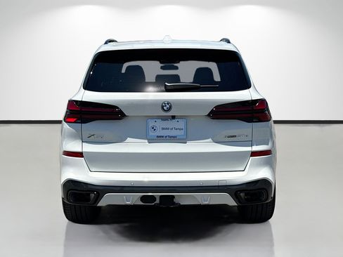 New 2026 BMW X5 xDrive50e w/ Executive Package AWD/4WD image 4