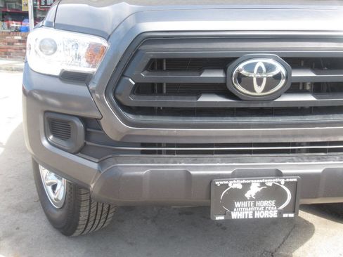 Used 2022 Toyota Tacoma SR AWD/4WD image 3
