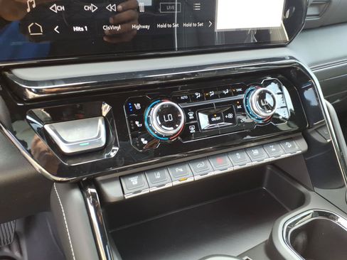 New 2026 GMC Sierra 2500 AT4X AWD/4WD image 15