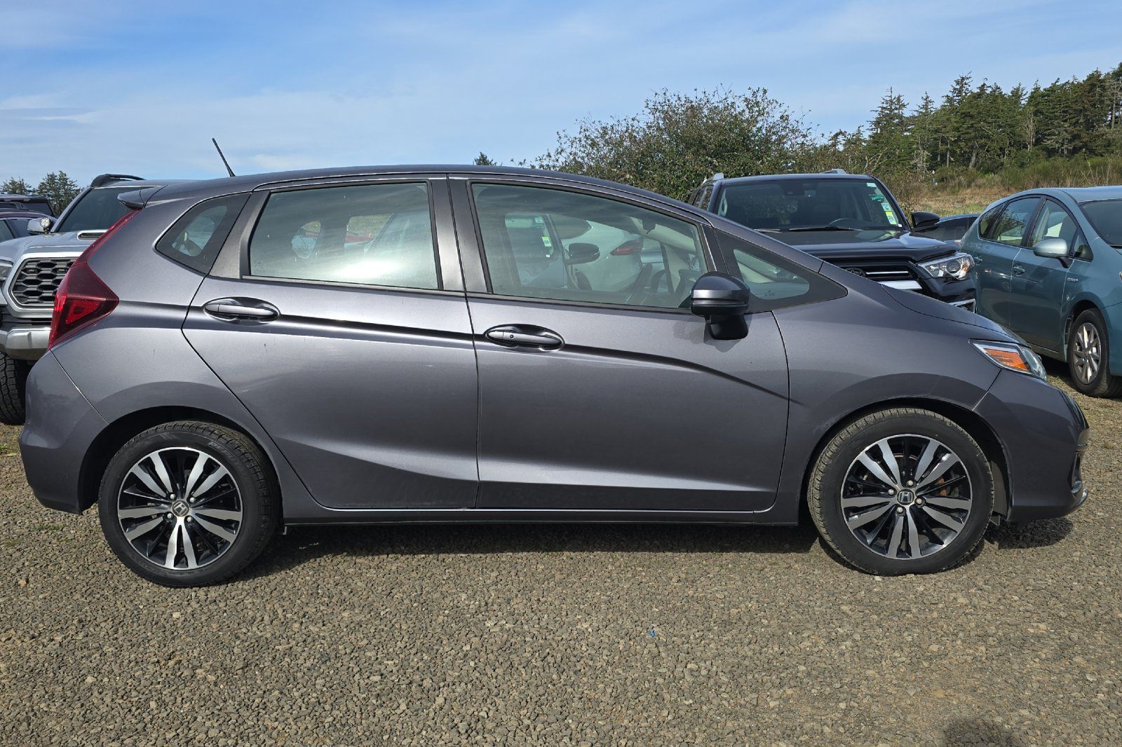 Used 2019 Honda Fit EX image 4
