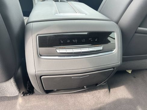Certified 2024 Cadillac Escalade Sport AWD/4WD image 42