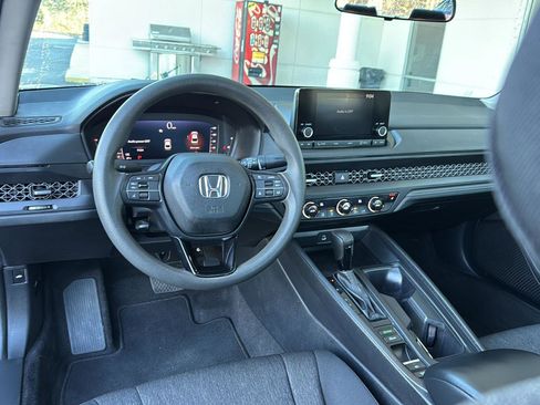Used 2024 Honda Accord EX image 16