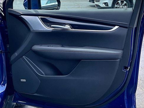 Certified 2025 Cadillac XT5 Premium Luxury w/ Technology Package AWD/4WD image 26