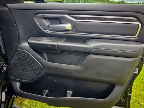 Certified 2024 RAM 1500 Big Horn AWD/4WD image 39