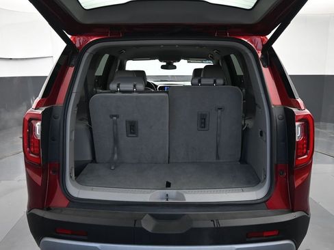 Used 2023 GMC Acadia SLT image 12
