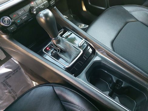 Used 2023 Jeep Compass Latitude image 24