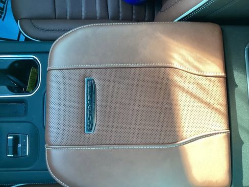 New 2025 GMC Sierra 2500 Denali Ultimate image 31