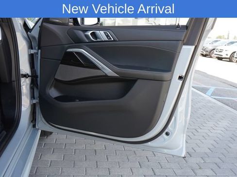 Used 2025 BMW X6 xDrive40i w/ Premium Package AWD/4WD image 18