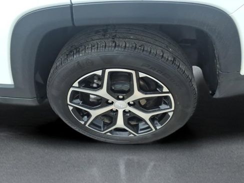 Used 2024 Jeep Compass Limited image 7