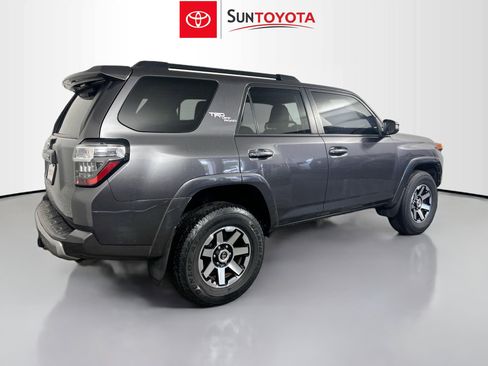Used 2022 Toyota 4Runner TRD Off-Road Premium w/ Moonroof Package AWD/4WD image 4