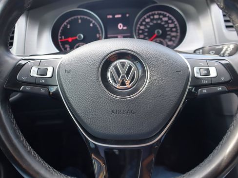 Used 2015 Volkswagen Golf TDI S FWD image 26