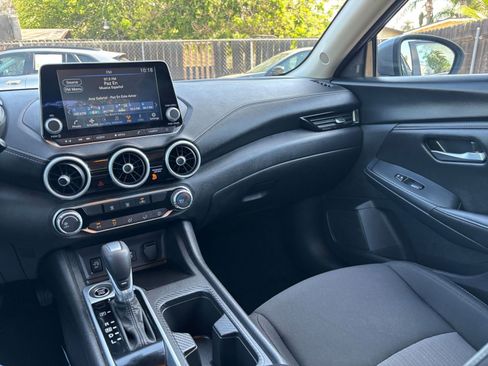 Used 2025 Nissan Sentra SV FWD image 34