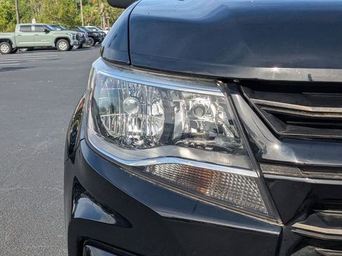 Used 2022 Chevrolet Colorado W/T w/ Custom Special Edition image 9