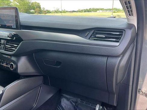 Certified 2025 Ford Escape Active FWD image 15